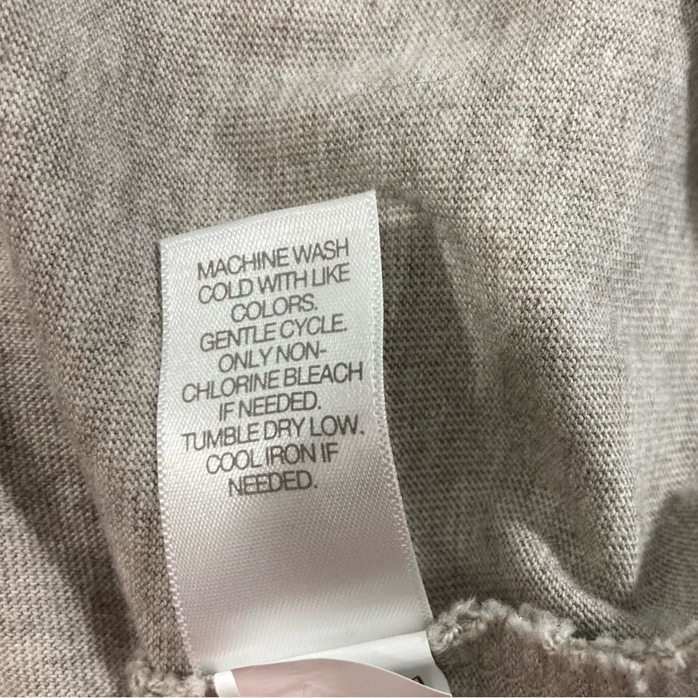 ✨ Pure Jill by J.Jill Soft Neutral Tunic – Effortless Everyday Style 🤍✨ - Picture 9 of 12